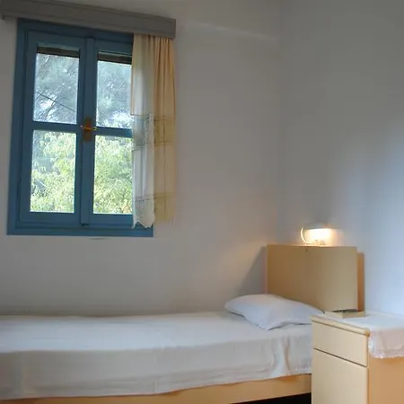 Fraksi Holiday home Nikiana